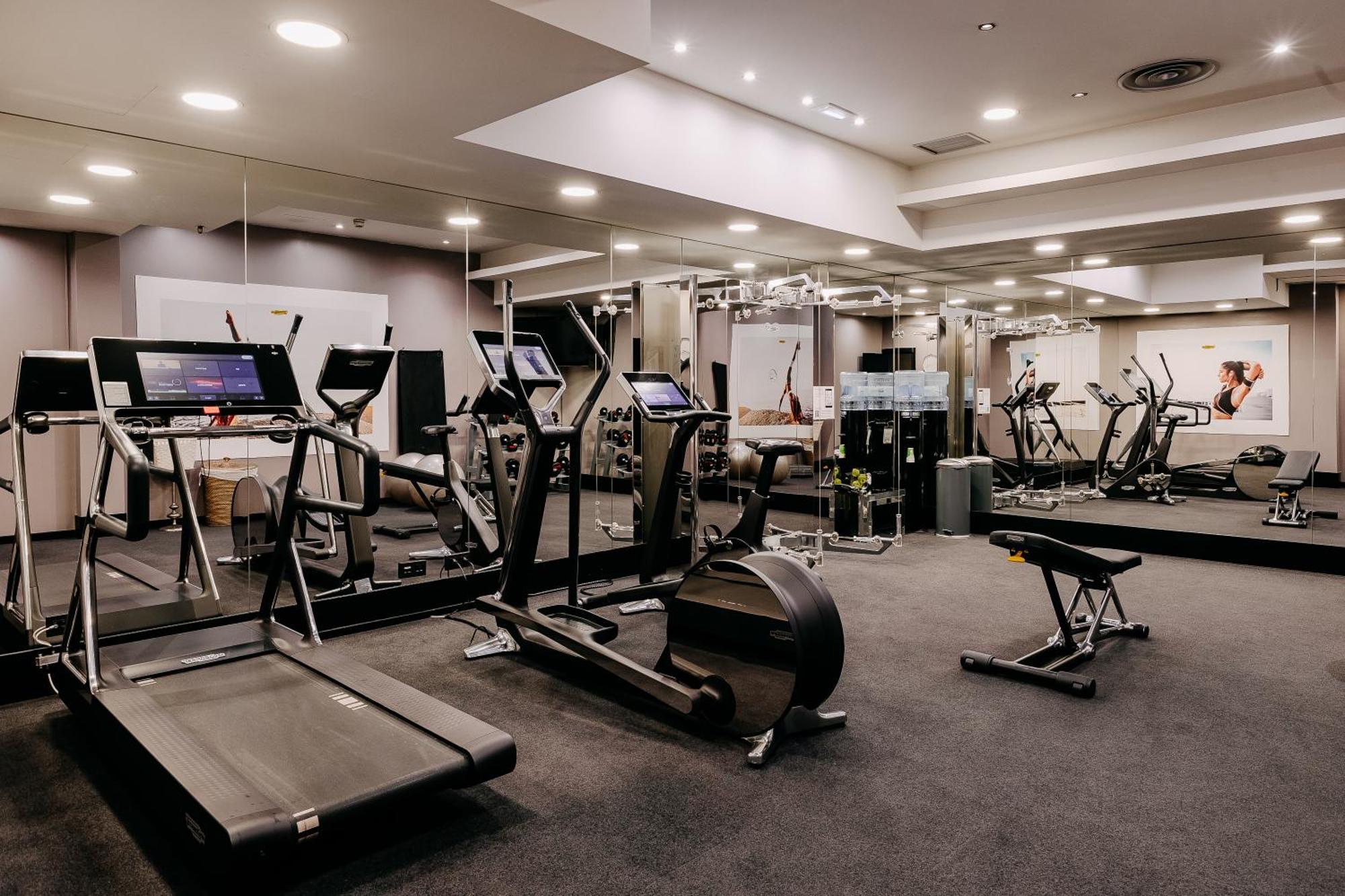 Hotel Fontecruz Lisboa Exterior foto The gym at the hotel