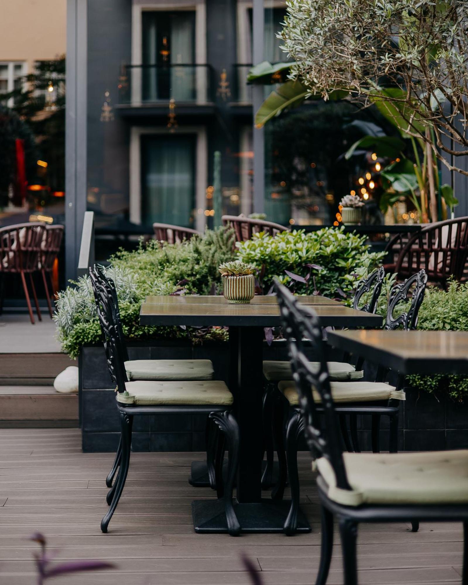 Hotel Fontecruz Lisboa Exterior foto The Terrace at The Ivy, St John's Wood